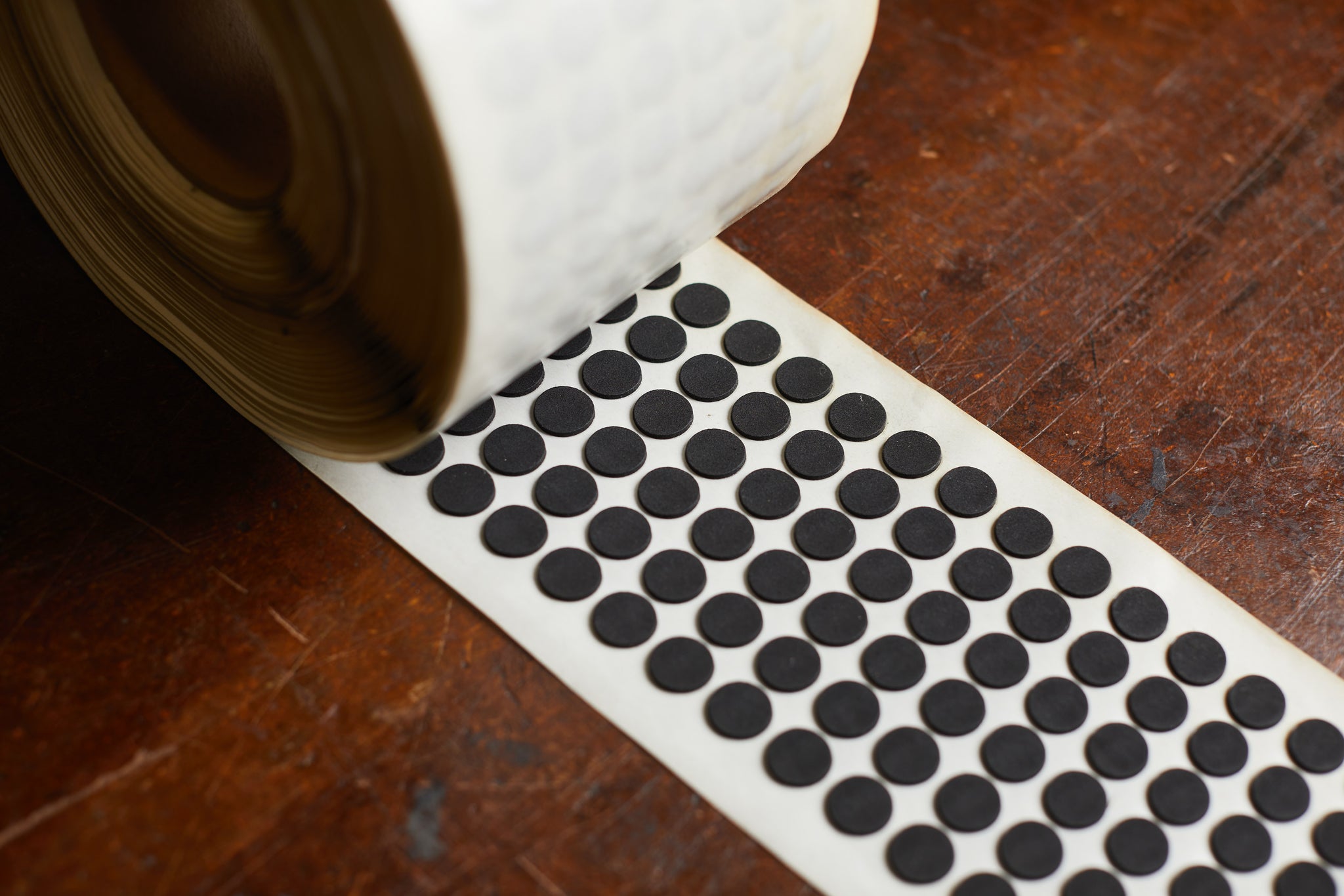 1,000  5/8" Adhesive Rubber Dots